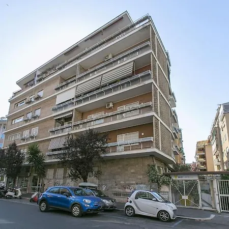 Flamillahome2 Next To Vatican Museums *